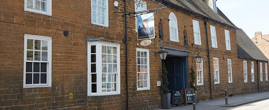 Saracens Head Hotel By Greene King Inns Towcester Exterior photo